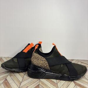 Steve Madden Cryme Women's sneaker Sz 8.5 Camo Leopard Print Slip On